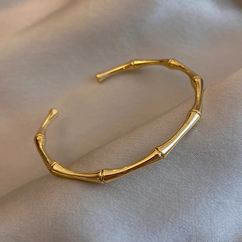 Elegant Titanium Steel Stainless Steel Inlaid Zircon Gold Plated Bracelet