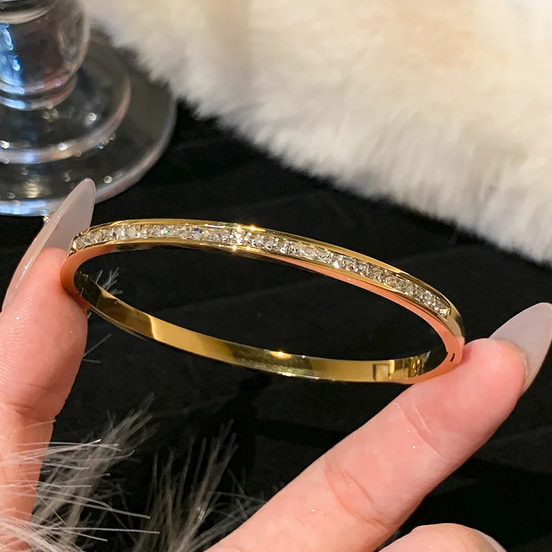 Elegant Titanium Steel Stainless Steel Inlaid Zircon Gold Plated Bracelet