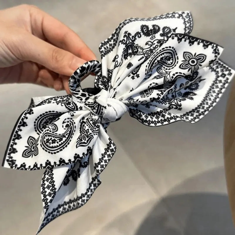 Double-Sided Cashew Flower Hair Clip