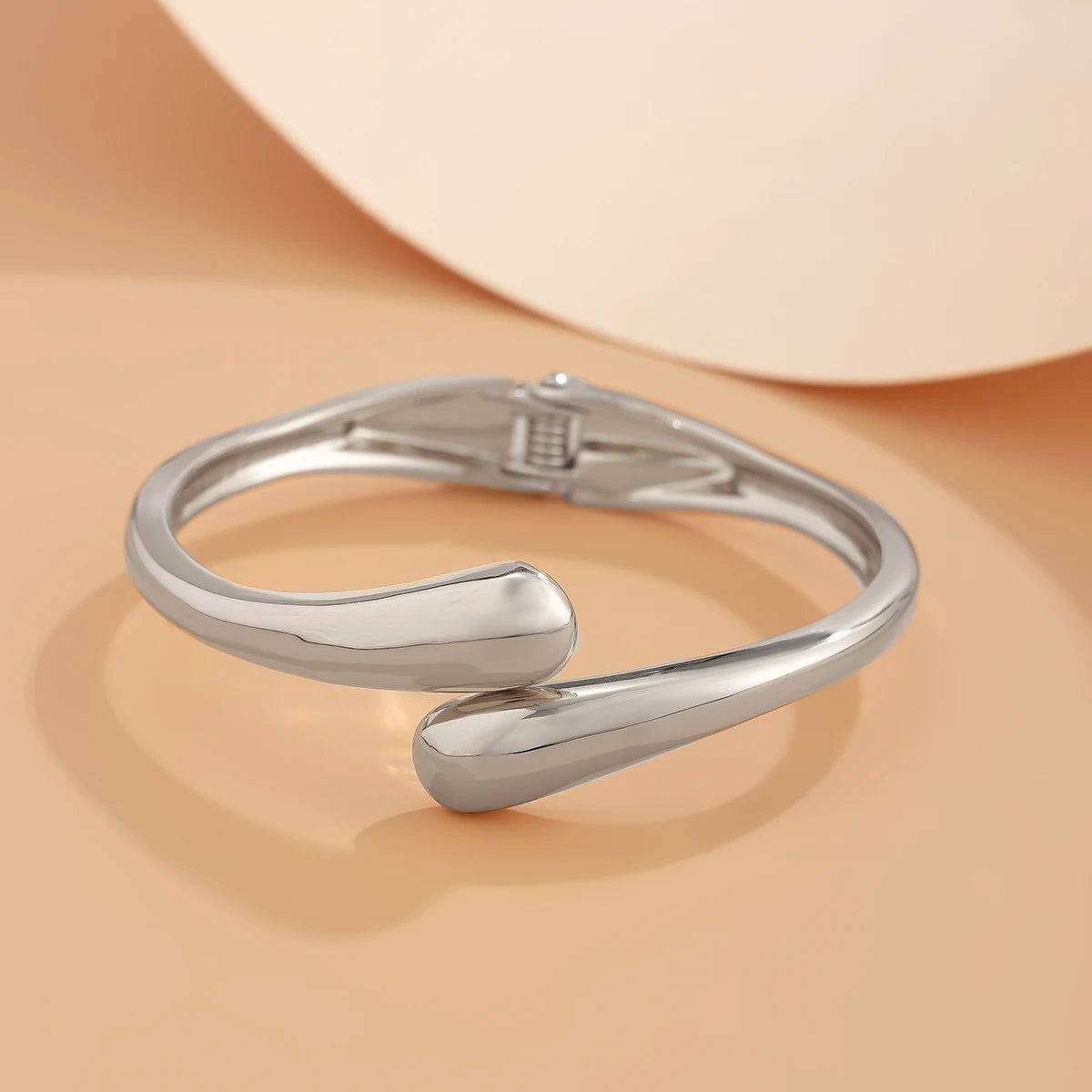 Ingemark Creative Gold Color Water Drop Wide Metal Bangle