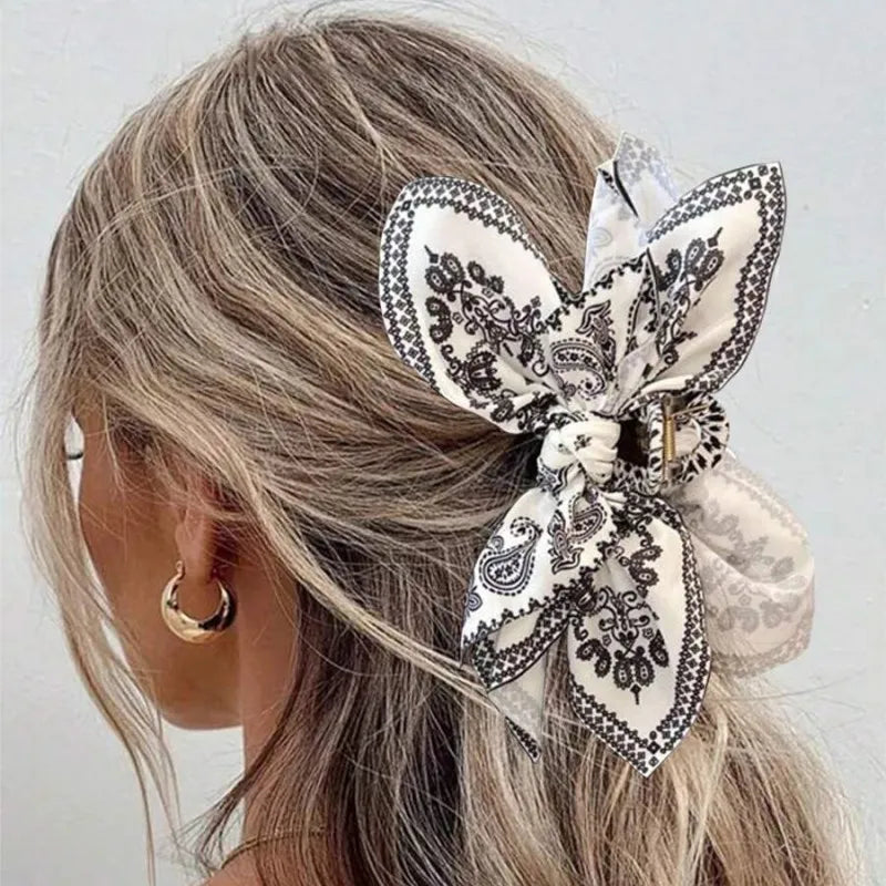 Double-Sided Cashew Flower Hair Clip