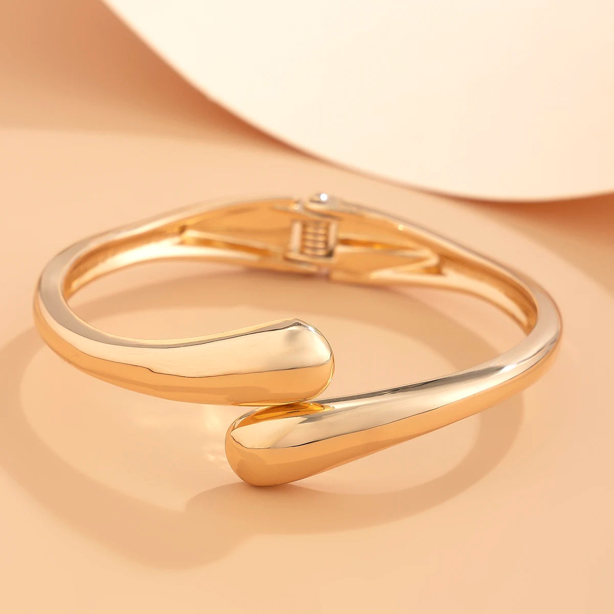 Ingemark Creative Gold Color Water Drop Wide Metal Bangle